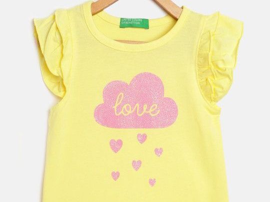 united-colors-of-benetton-yellow-pink-glitter-cloud-print