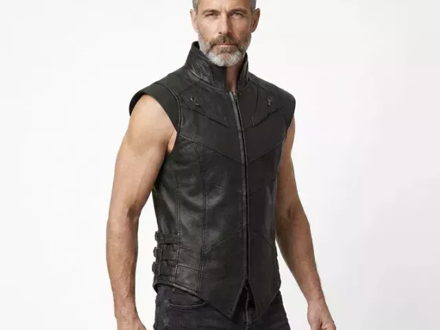 leather-gothic-biker-vest