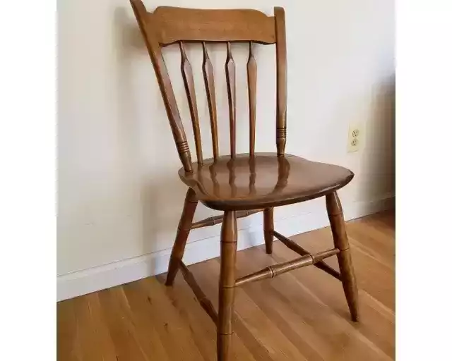 stylish-seating-with-commercial-grade-maple-chairs