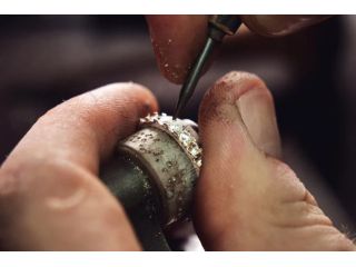 jewelry-repair-stores-near-me-arthur-groom-co-small-0