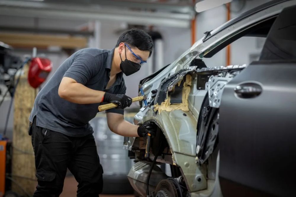 trusted-auto-body-repair-phoenix-az-for-quality-car-care-big-0