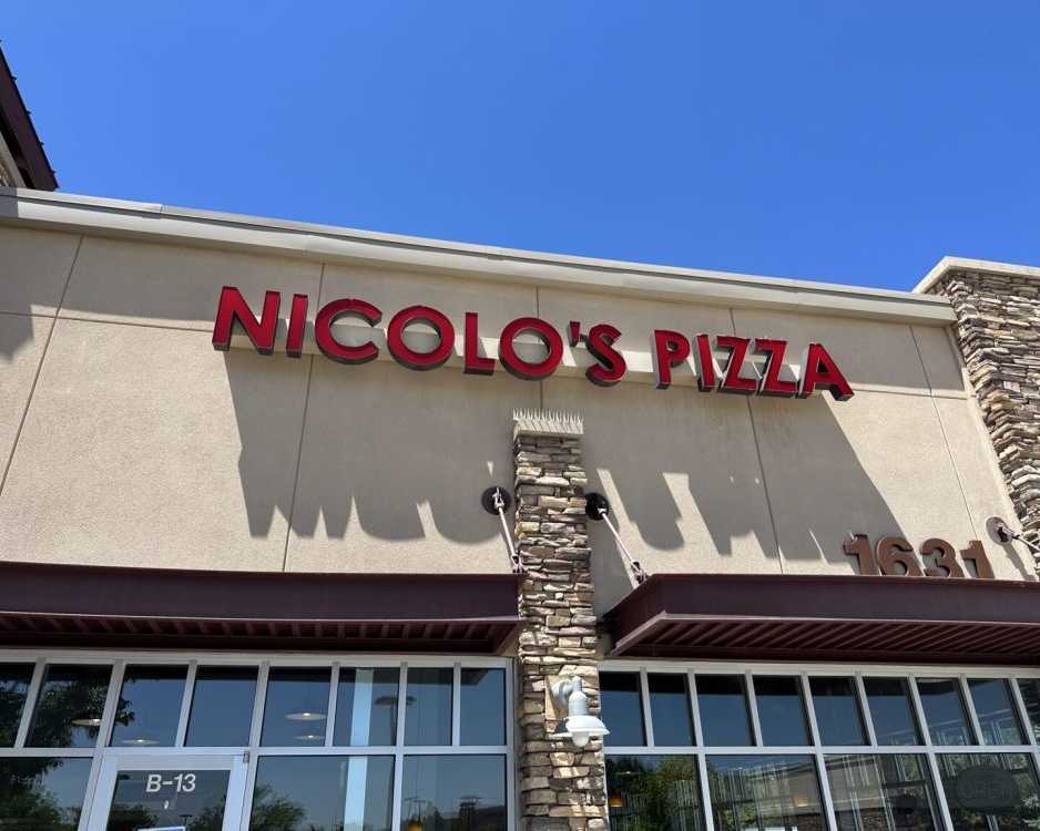 commercial-storefront-signs-in-denver