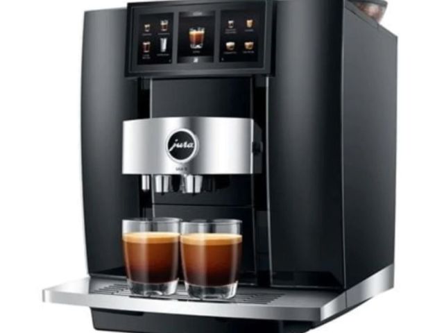 jura-giga-10-coffee-machine-luxury-automatic-coffee-experience