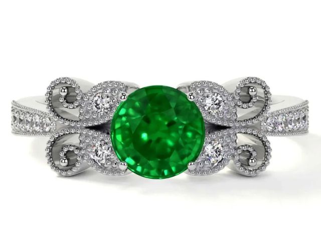natural-vintage-emerald-engagement-ring