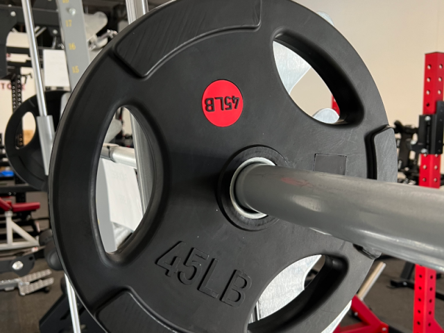 buy-olympic-plate-sets-this-spring-season-for-strength-training