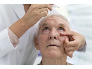 restore-clear-vision-with-expert-laser-cataract-surgery-small-0