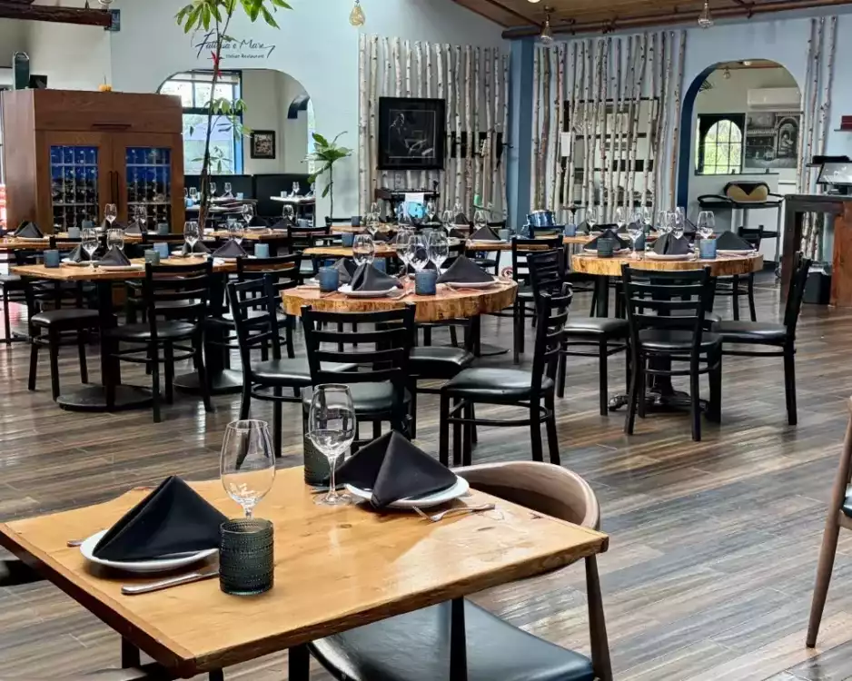 italian-restaurant-san-mateo-cozy-dining