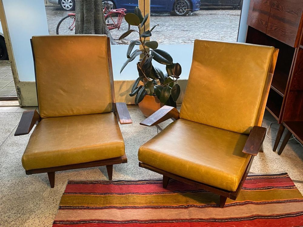 acacio-gil-borsoi-leather-armchair-brasil-big-0