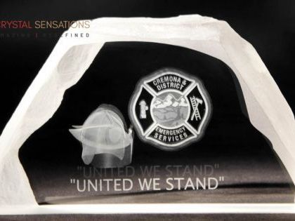 elegant-engraved-crystal-awards-for-corporate-recognition