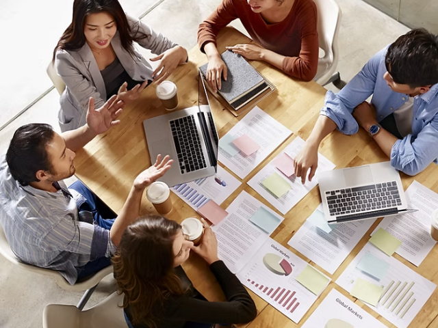 payroll-administrator-canada-fiscorporate