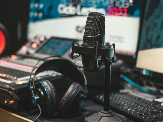 high-quality-voice-overs-for-modern-media