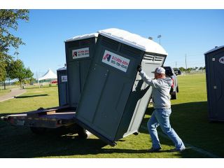 deluxe-flushable-toilets-portable-restroom-trailer-rental-small-0