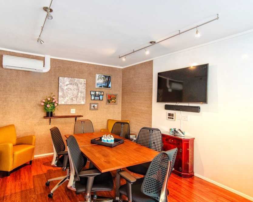 flow-creative-space-private-sound-proof-coworking