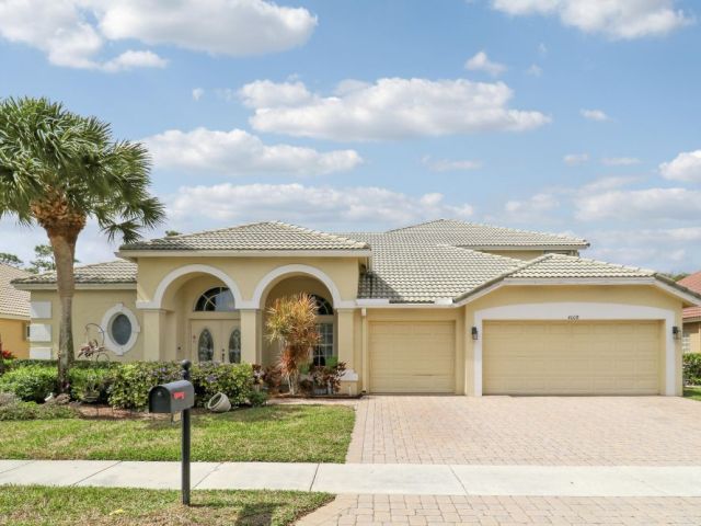 luxury-affordable-homes-for-sale-in-florida