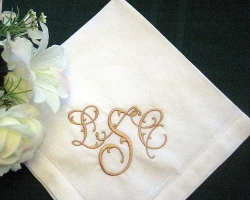 classic-hemstitched-linen-napkins-with-fine-detailing