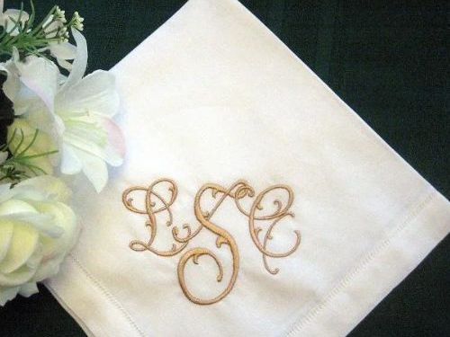 classic-hemstitched-linen-napkins-with-fine-detailing