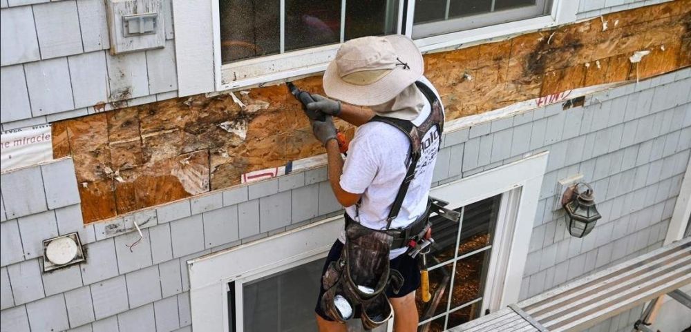 reliable-wood-repair-contractors-for-residential-properties-big-0