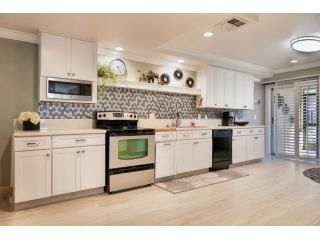 get-pet-friendly-short-term-rentals-in-fort-myers-fl-small-3