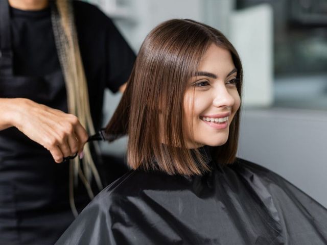 best-hair-stylist-in-phoenix-for-trendy-healthy-hair-looks