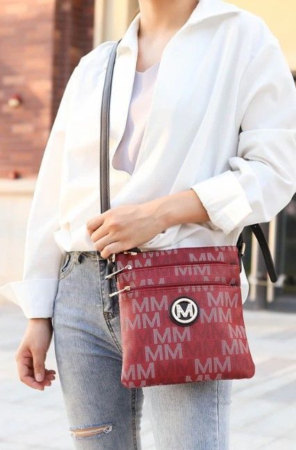 fashionable-shoulder-bags-for-everyday-style-and-convenience-big-0