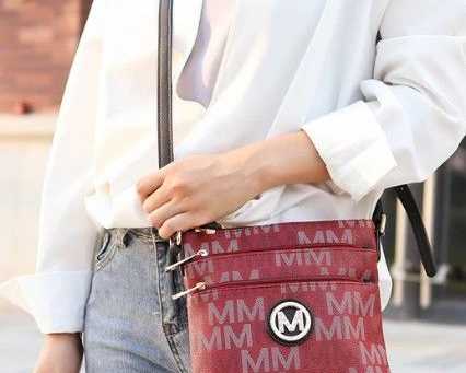 fashionable-shoulder-bags-for-everyday-style-and-convenience