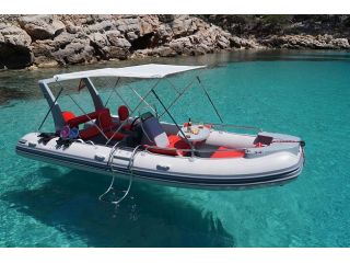 best-boats-mallorca-for-coastal-adventures-small-0