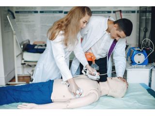emt-course-professional-training-with-real-world-experience-small-0