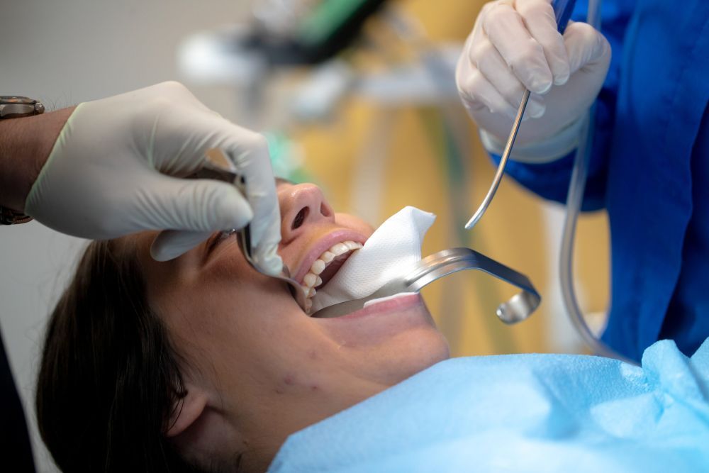 comfortable-outpatient-oral-surgery-wisdom-teeth-removal-big-0