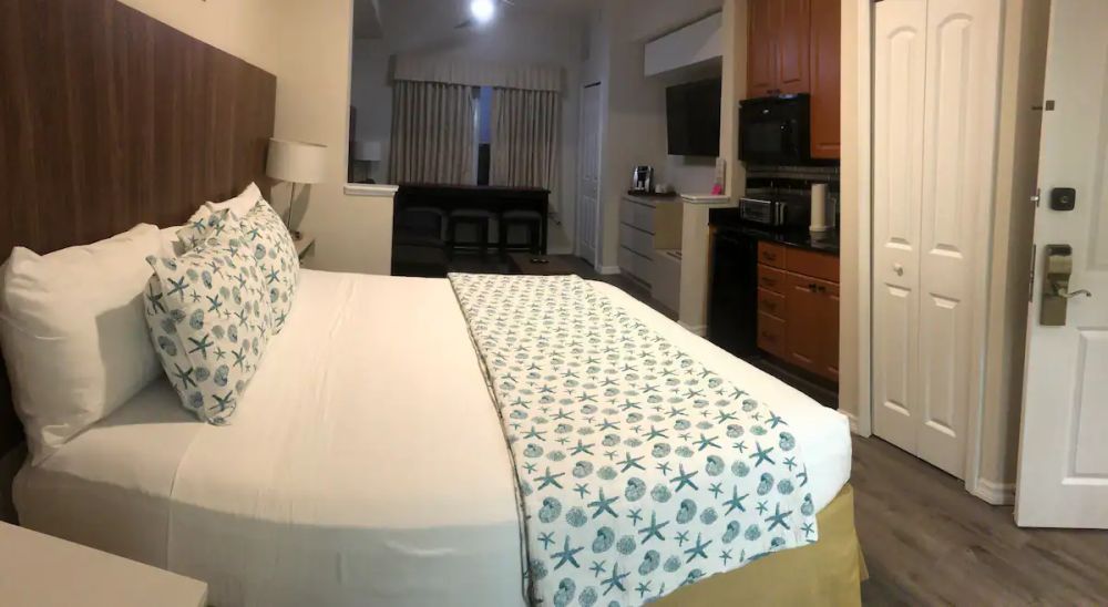 get-studio-apartment-rentals-in-disney-big-0