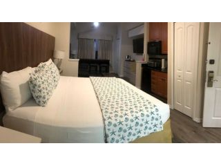 get-studio-apartment-rentals-in-disney-small-0