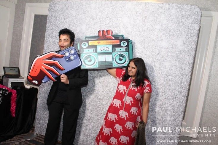 capturing-fun-wedding-memories-for-guests-big-0