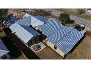 install-a-strong-new-metal-roof-in-kyle-tx-book-today-small-0