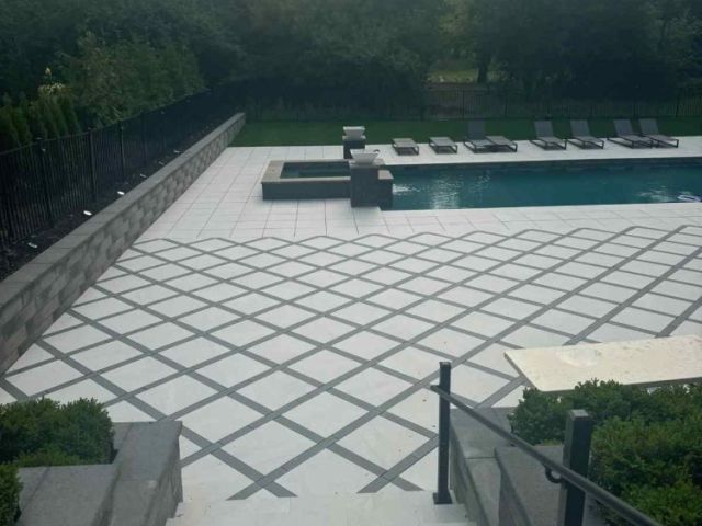 durable-porcelain-outdoor-pavers-in-michigan-homes