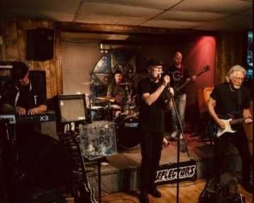 experience-best-dining-experiences-with-live-music