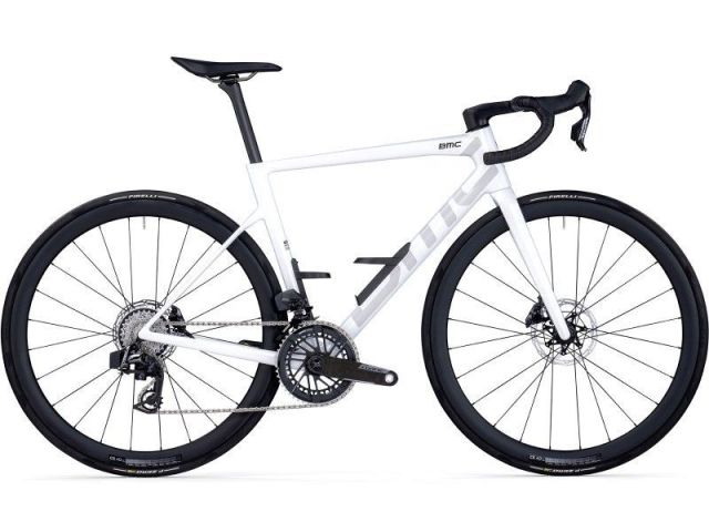 2026-bmc-teammachine-slr-01-three-road-bike-centracycles