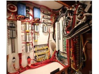 advanced-paint-booth-for-boat-services-for-smooth-finishes-small-1