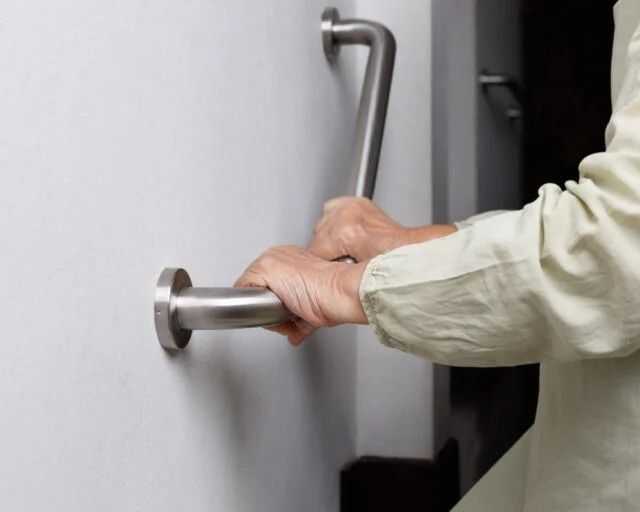 safe-secure-grab-bar-installation-in-dallas