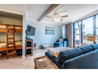 enjoy-the-ultimate-texas-gulf-coast-daycation-in-port-aransas-small-0