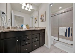 8-bedroom-vacation-rental-small-0