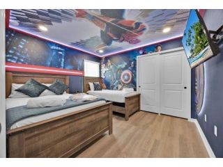 8-bedroom-vacation-rental-small-1