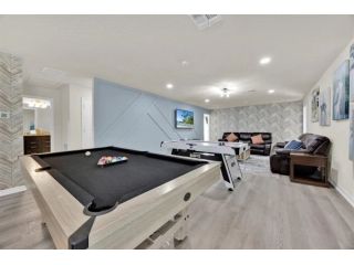 8-bedroom-vacation-rental-small-2
