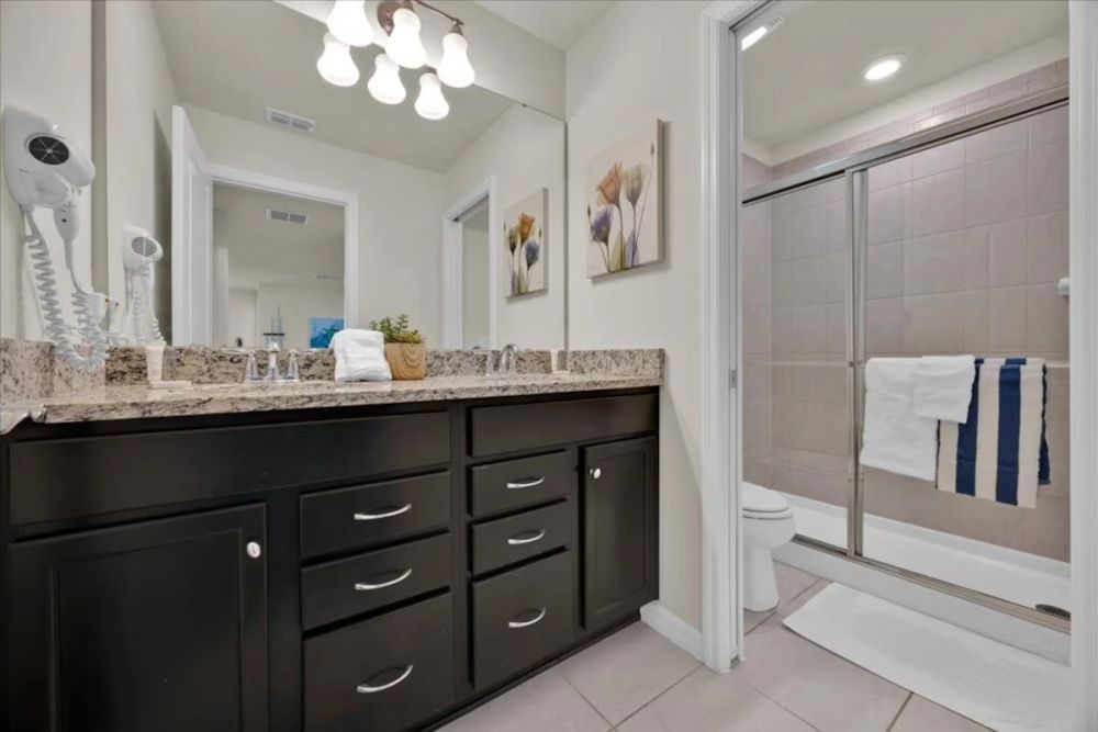 8-bedroom-vacation-rental-in-davenport-florida-near-disney-world-big-3