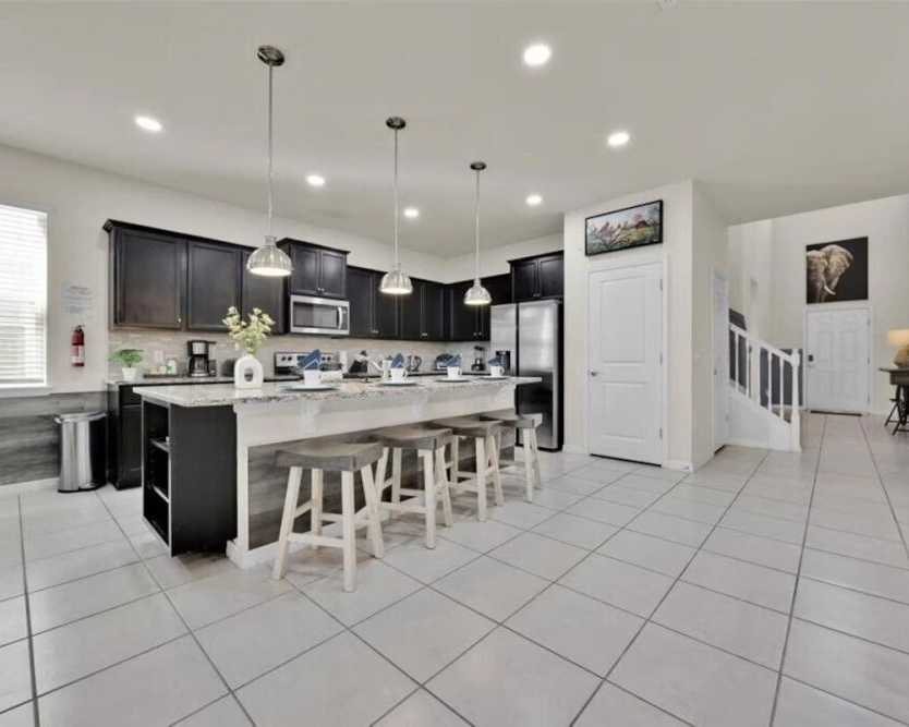 8-bedroom-vacation-rental-in-davenport-florida-near-disney-world