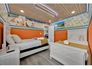 8-bedroom-vacation-rental-in-davenport-florida-near-disney-world-small-2