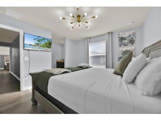8-bedroom-vacation-rental-in-windsor-island-small-3