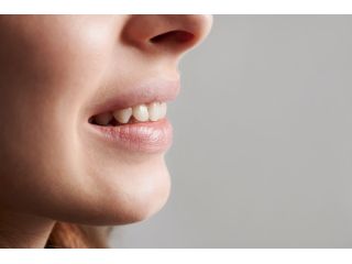 fix-gaps-between-teeth-with-expert-dental-care-small-0