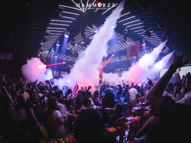 book-a-vip-table-at-hammerzz-best-party-in-north-goa