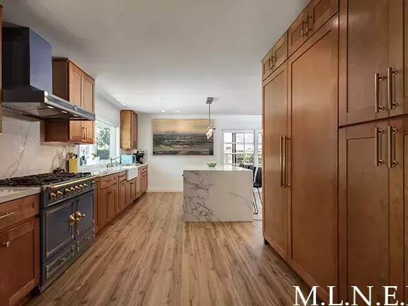 stylish-bathroom-renovation-services-newport-beach