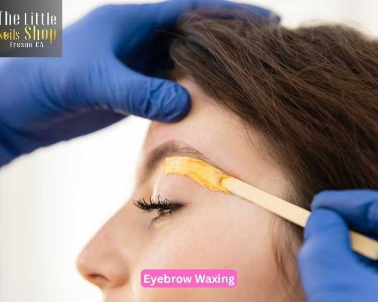 achieve-natural-beauty-look-with-eyebrow-waxing