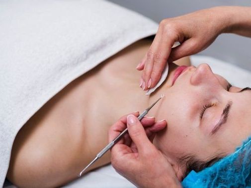 dermaplaning-facial-benefits-for-anti-aging-results
